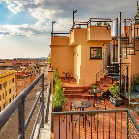 Sophie Terrace Hotel