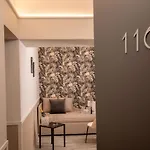 Sophie Terrace מלון 3*