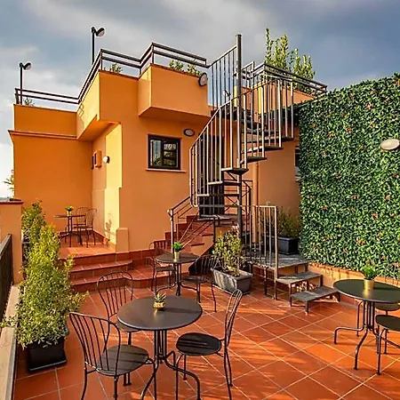 Sophie Terrace 3*
