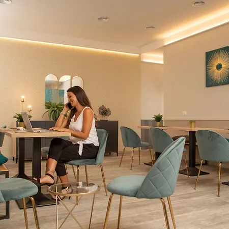 Sophie Terrace Hotel 3*